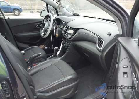 2018 Chevrolet Trax Lt z USA, uszkodzony, nr VIN 3GNCJPSB1JL331375